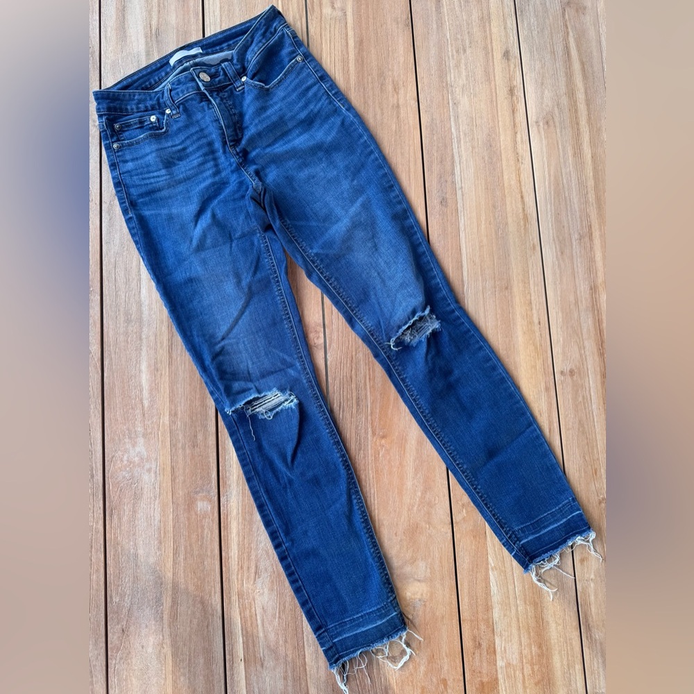 LC Lauren Conrad Distressed Skinny Jeans
